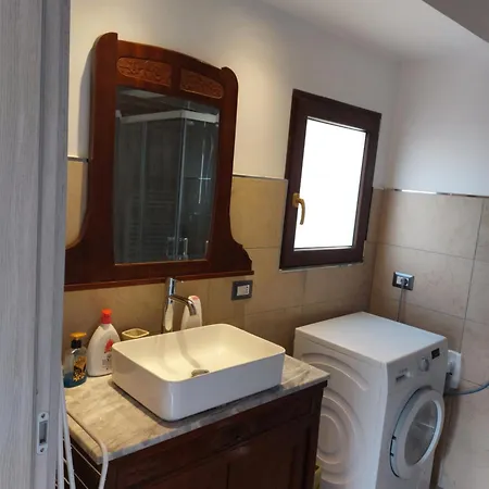 Apartment Turistico Carboni Primo Piano *