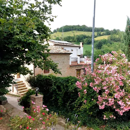 Turistico Carboni Primo Piano Apartment Penna San Giovanni