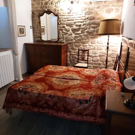 Apartment Turistico Carboni Primo Piano *